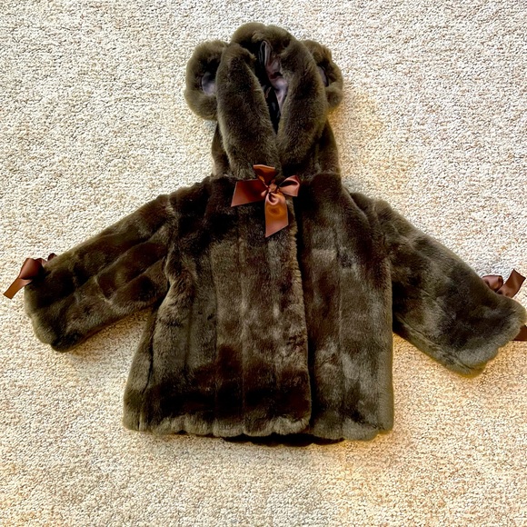 Baby fur coat - Picture 1 of 3
